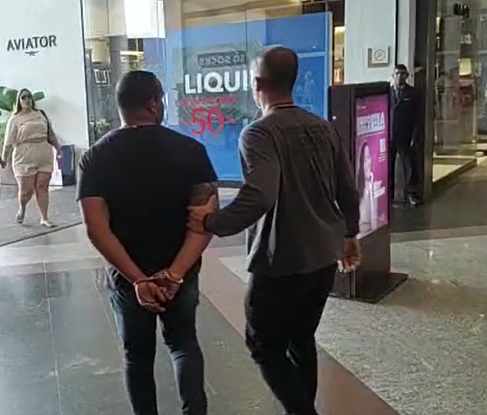 Estelionatário preso em shopping