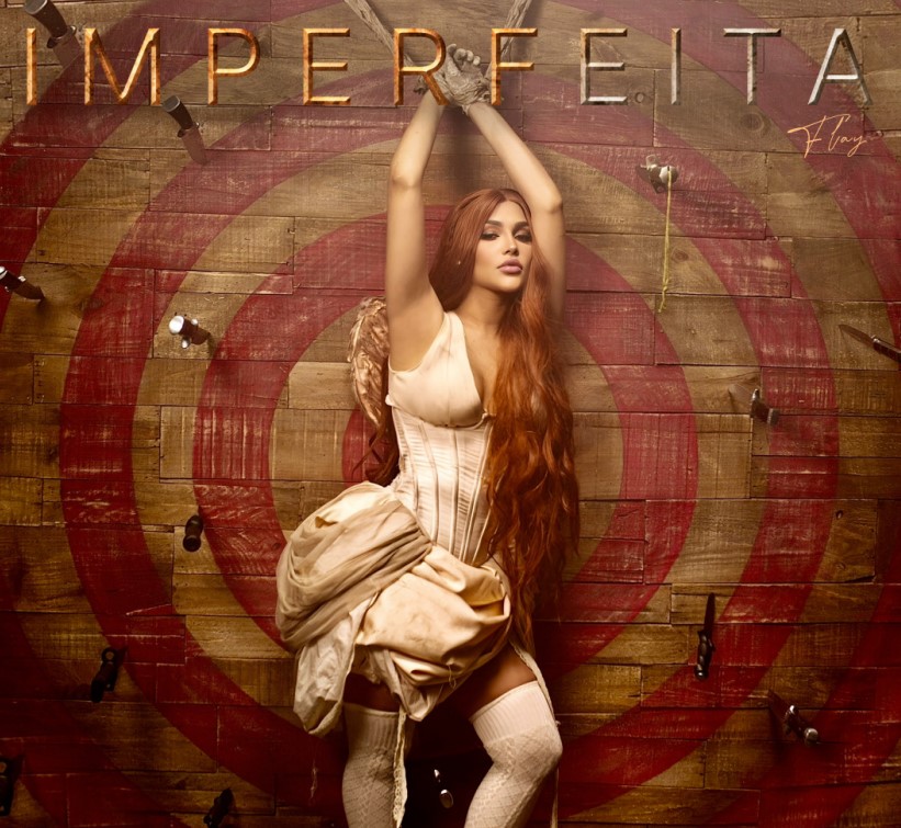 Flay lança álbum "Imperfeita"