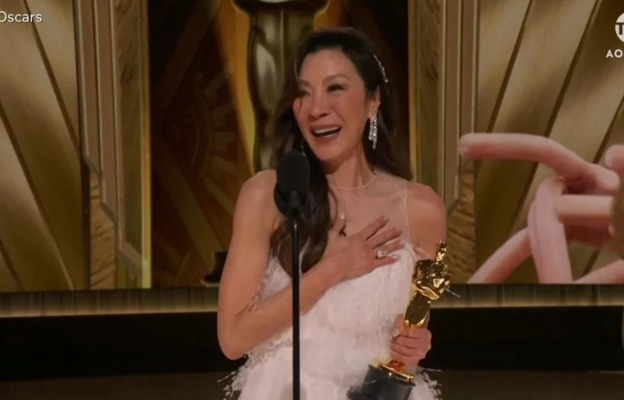 Michelle Yeoh levou o Oscar de melhor atriz