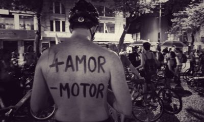 Ciclistas protestam nus no Rio contra a violência no trânsito (Foto: Alexandre Santana/ Reprodução/ Redes Sociais)