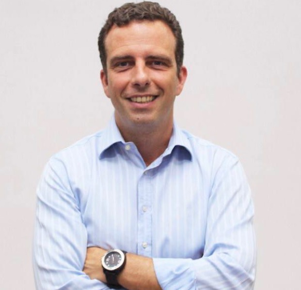 Empresário Jonas Duarte lança o livro 'Ter consciência é ter poder'