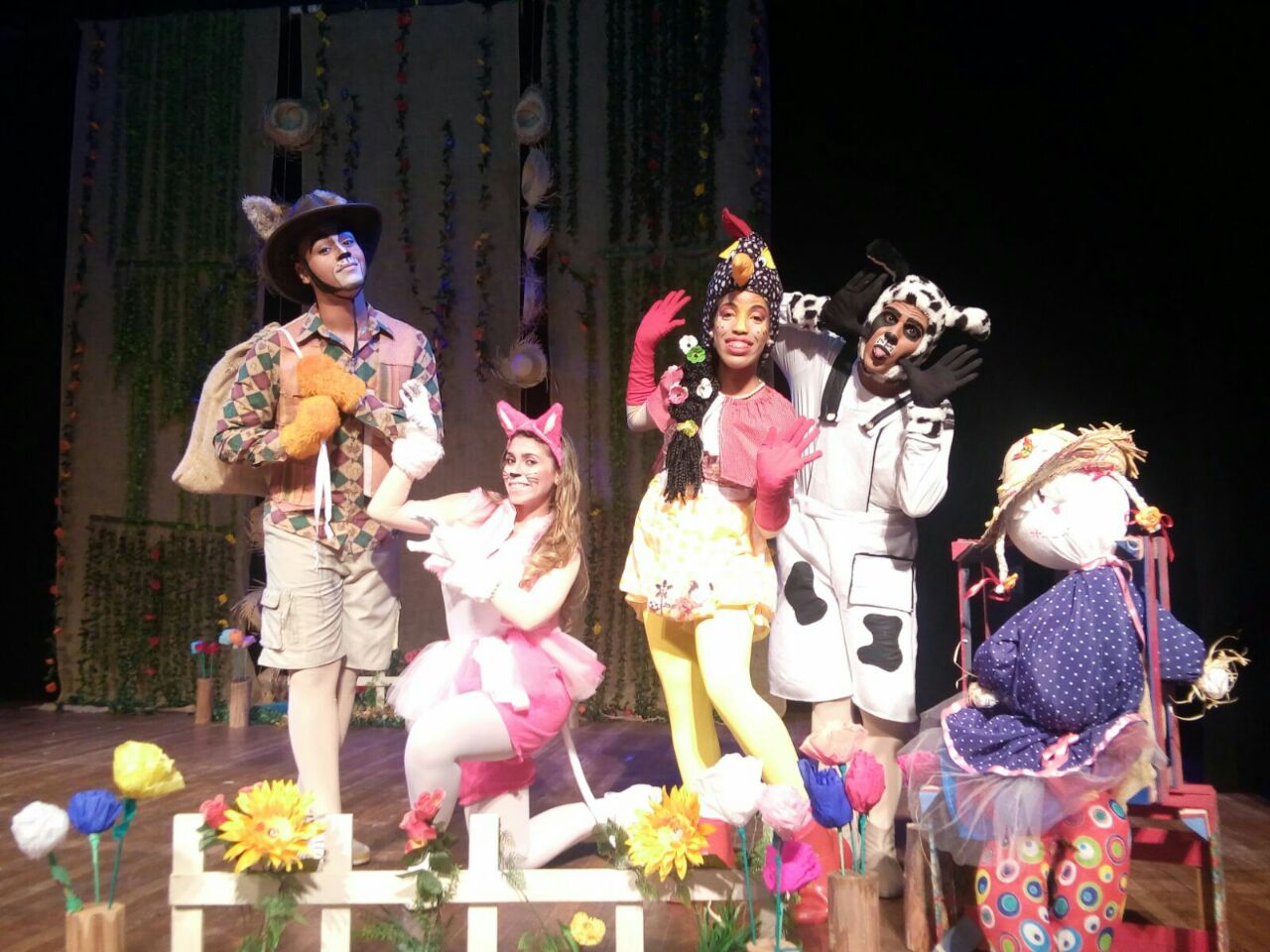 Peça infantil 'Os Saltimbancos' faz temporada no Teatro Vanucci (Foto: Divulgação)