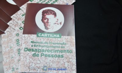 Ação do Governo do Estado na Central do Brasil chama atenção para a causa do desaparecidos