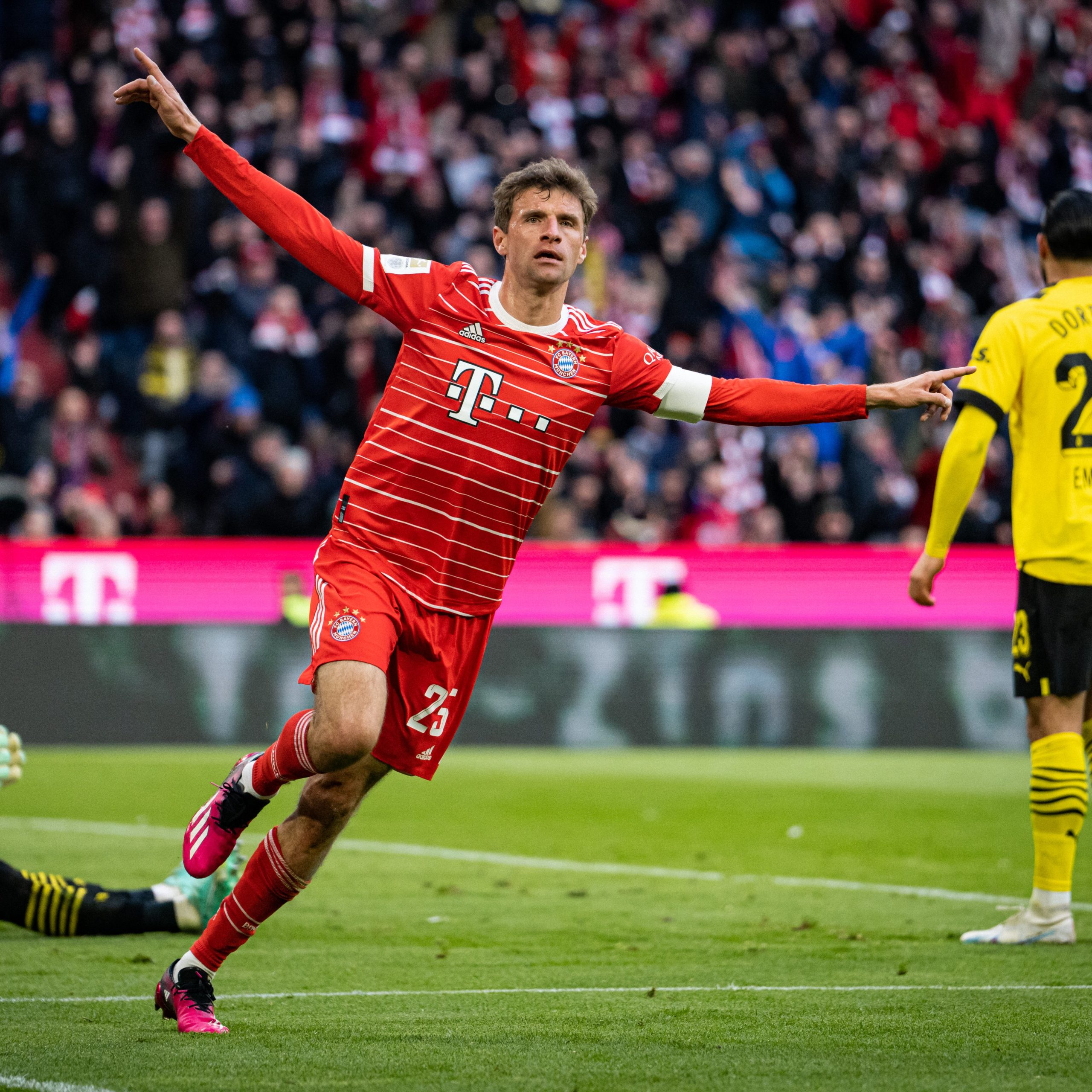 Der FC Bayern München hat Borussia Dortmund besiegt und ist an die Spitze der Bundesliga zurückgekehrt