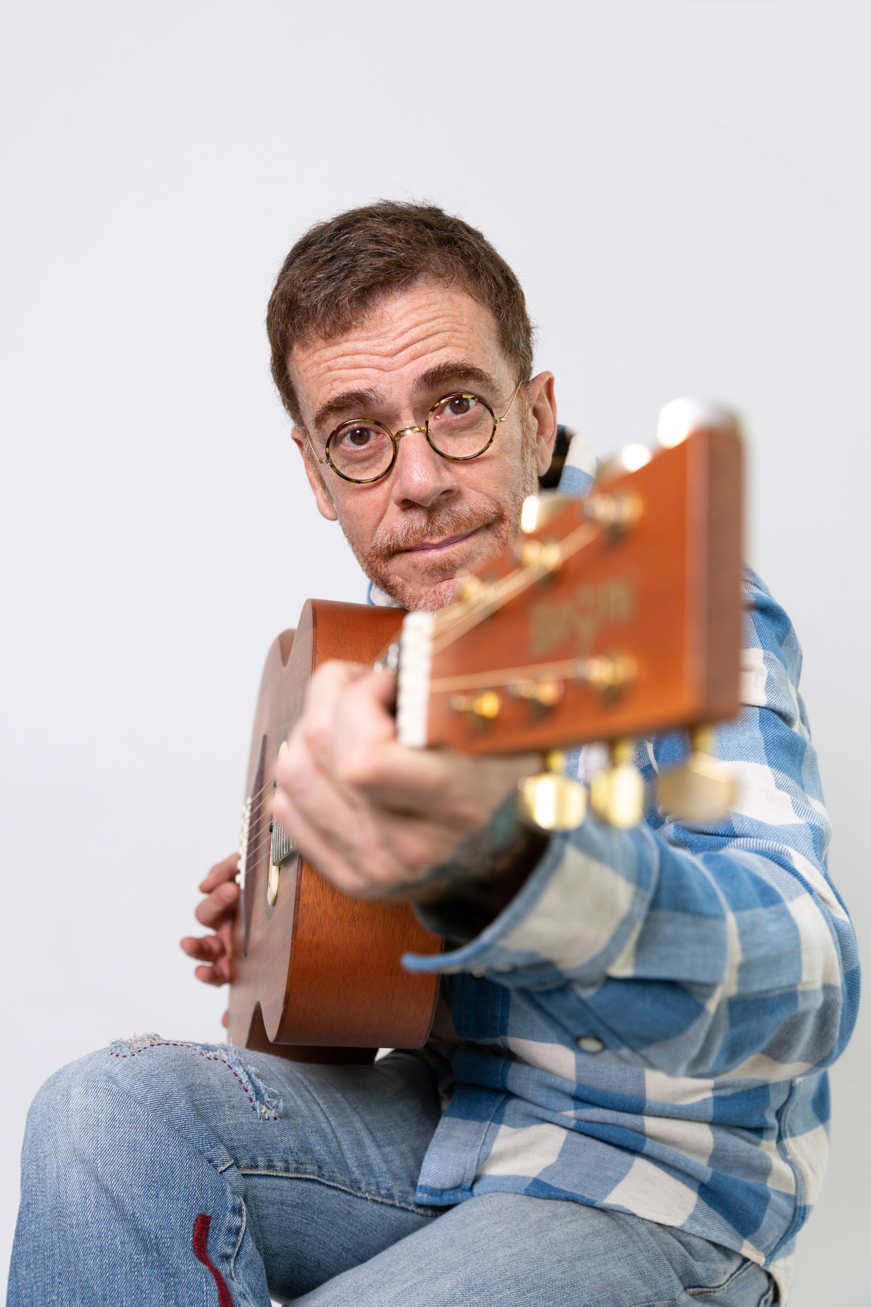 Nando Reis leva a turnê 'Nando Hits' para o palco do Tim Music Noites Cariocas (Foto: Carol Siqueira/ Divulgação)