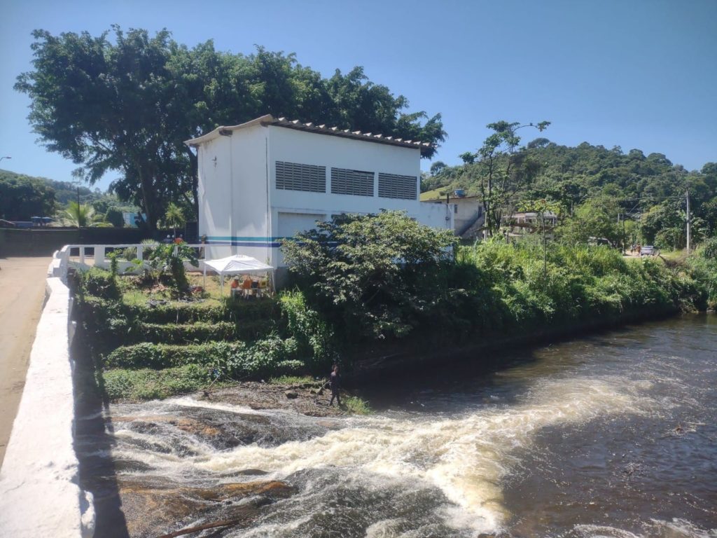 Tecnologia aliada ao saneamento: inspeção subaquática é realizada no sistema de abastecimento de Magé