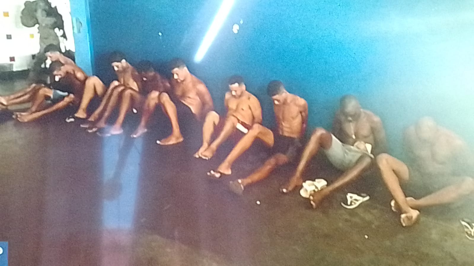 Criminosos são presos em escola durante operação no Complexo da Maré