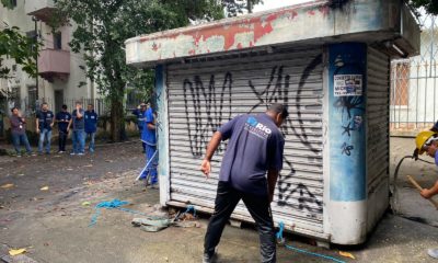 Prefeitura do Rio remove bancas abandonadas no Grajaú