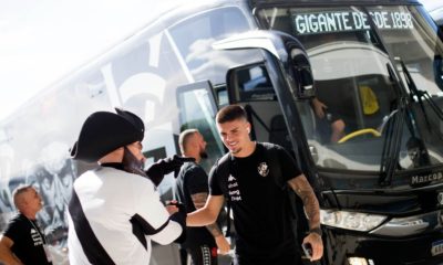 Vasco chegando ao Maracanã