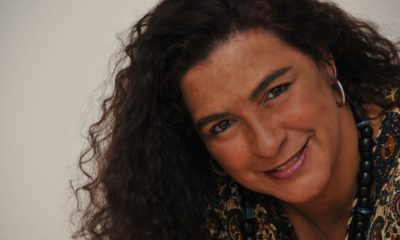 Cantora Telma Tavares se apresenta na orla do Parque Nanci, em Maricá (Foto: Divulgação)