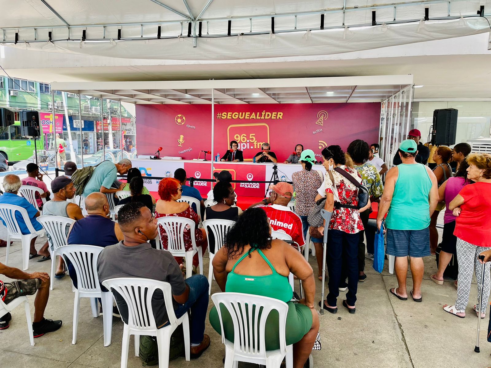 Mais de 1,5 mil pessoas participam do 1º dia da 'Semana da Saúde', em Caxias (Foto: Thamiris Teza/ Super Rádio Tupi)