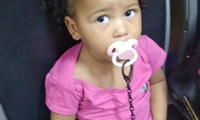 Bebê que perdeu parte do dedo em erro de enfermeira é internada em São Gonçalo