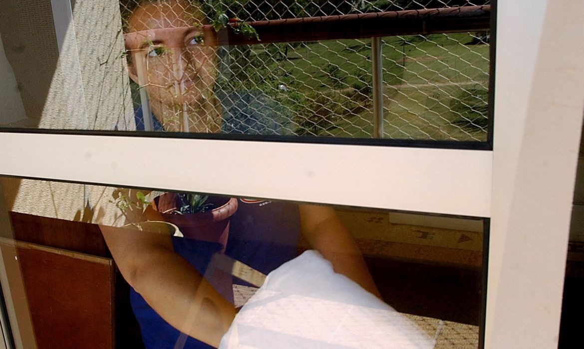 No Dia Nacional da Trabalhadora Doméstica, Governo do Estado chama atenção para trabalho escravo doméstico (Foto: Reprodução/ Agência Brasil)