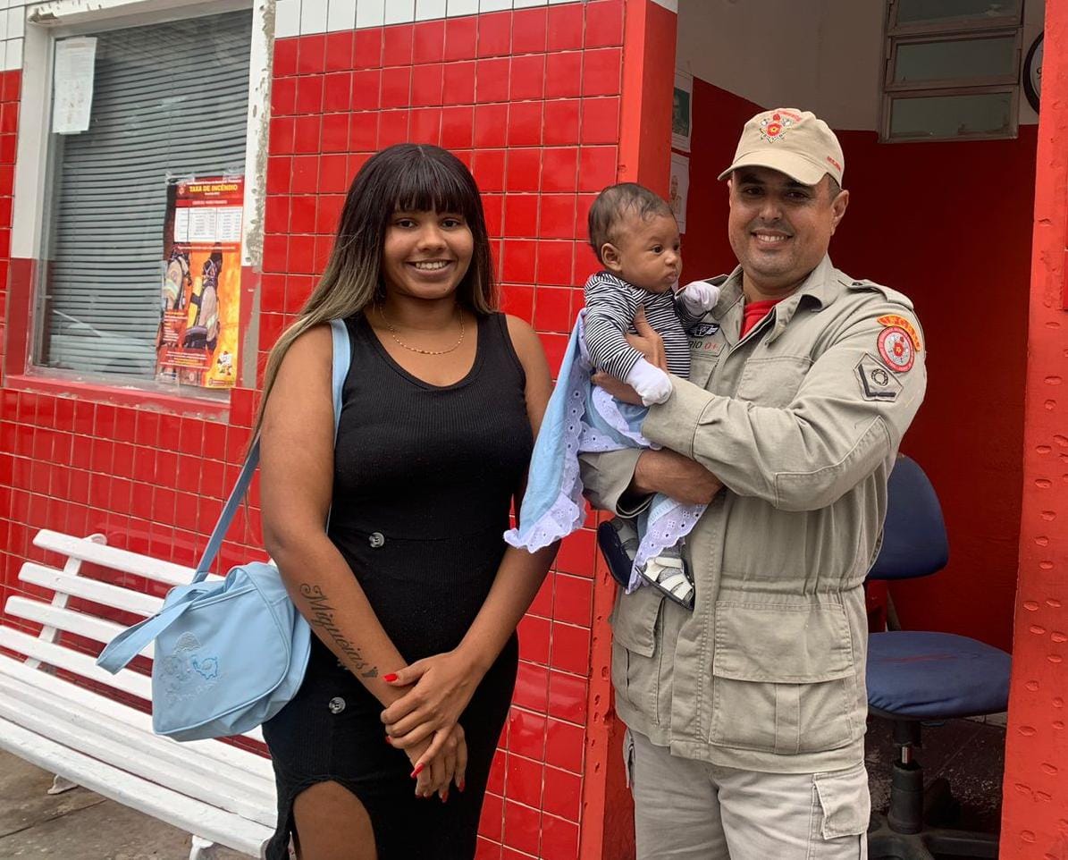 Bebê é salvo pelos Bombeiros após se engasgar em Cabo Frio