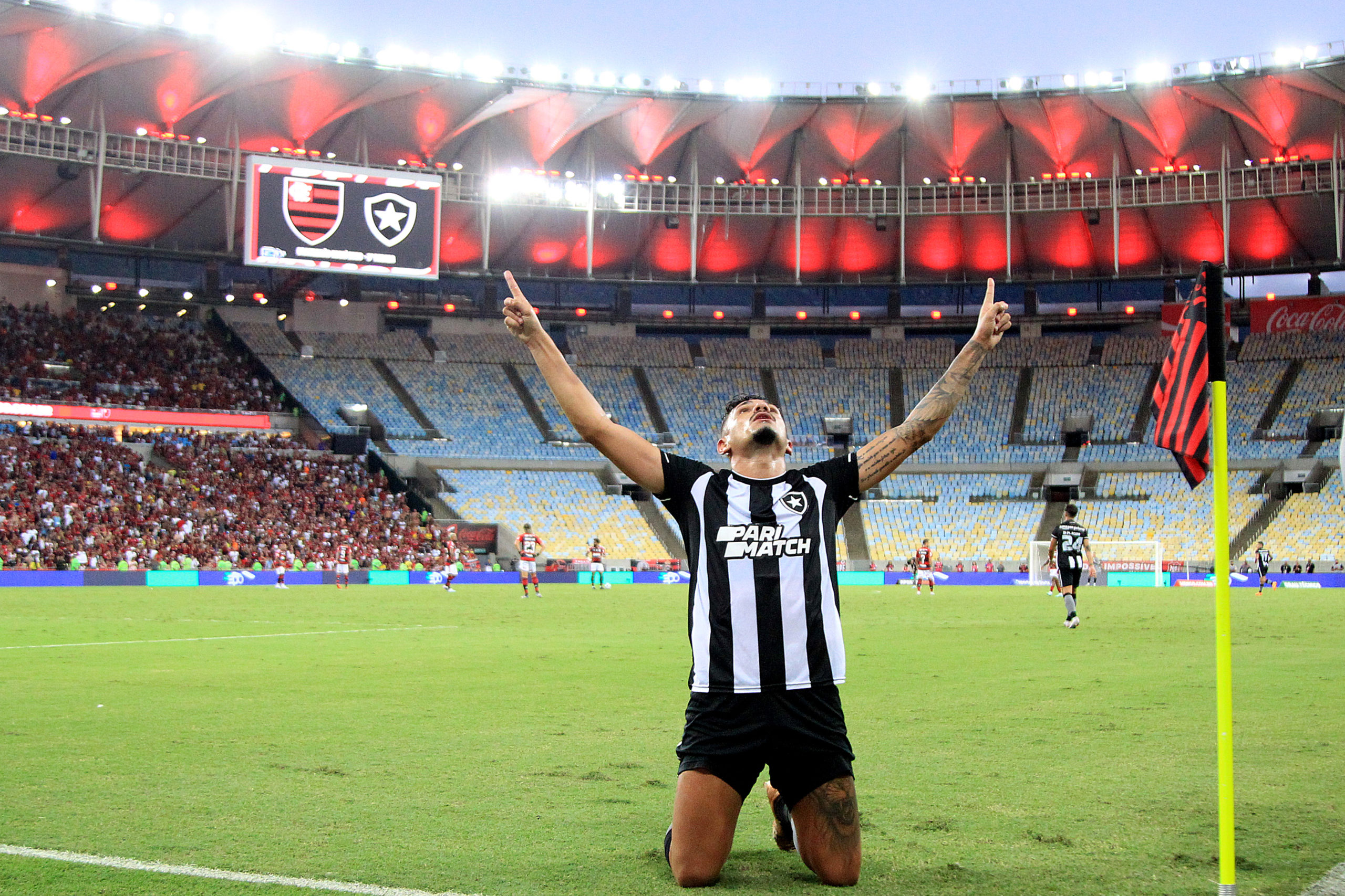 São Paulo vence Botafogo-SP e carimba classificação para as