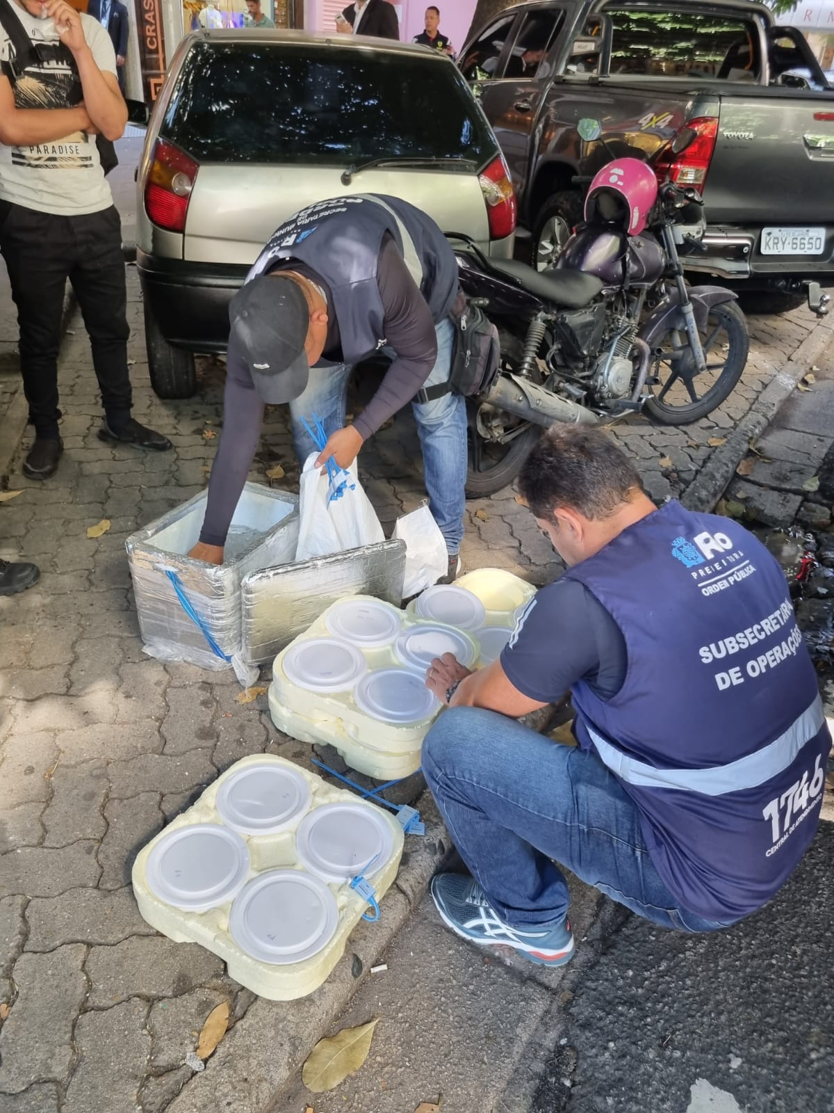 Prefeitura realiza operação 'Quentinha Ilegal' em Ipanema e Copacabana (Foto: Divulgação)