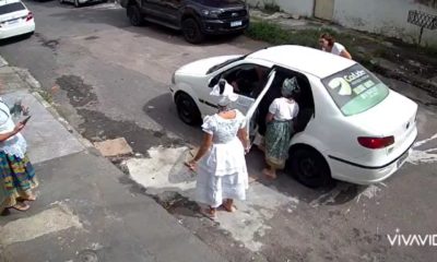 Família com roupa de candomblé denuncia motorista de aplicativo por preconceito religioso (Foto: Divulgação)