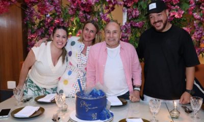 Stênio Garcia celebra 91 anos com festa surpresa na Barra da Tijuca