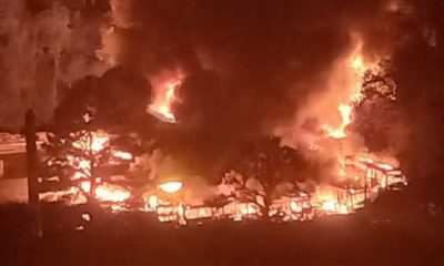 Incêndio atinge duas empresas de ônibus em Petrópolis