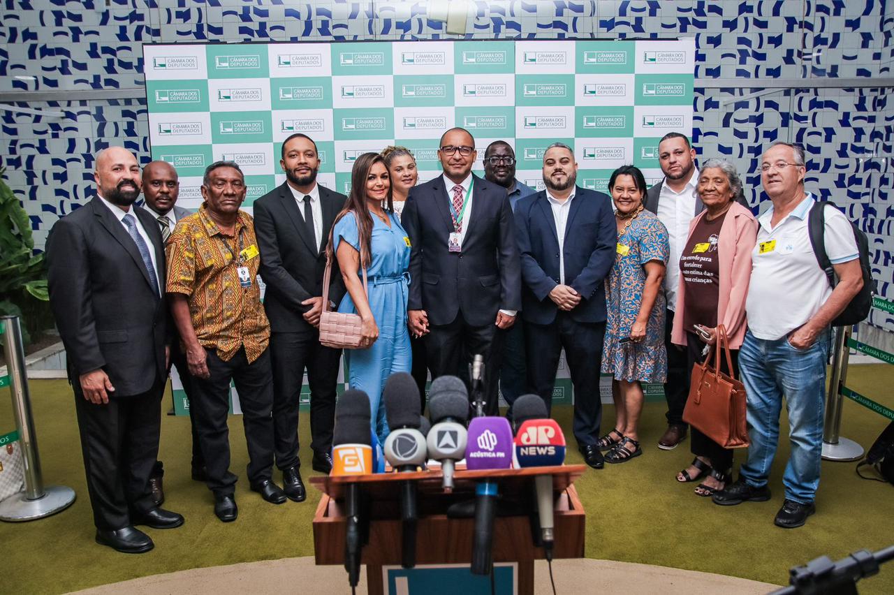Frente Parlamentar em Defesa do Samba e da Valorização do Carnaval Brasileiro é criada na Câmara dos Deputados