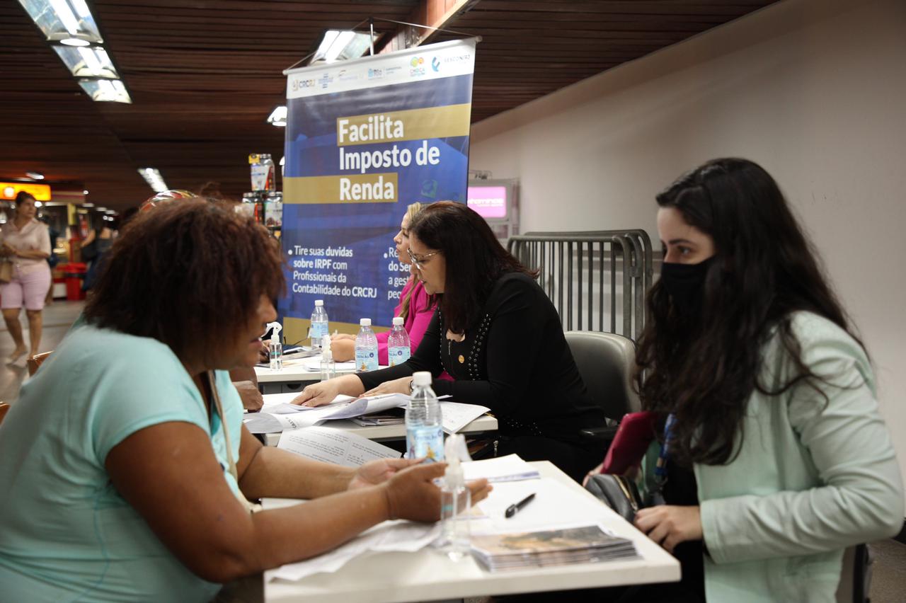 MetrôRio recebe ação gratuita para tirar dúvidas sobre declaração de Imposto de Renda (Foto: Divulgação)