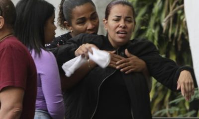 Mãe de morta a tiros no Complexo da Maré fica inconsolável no IML do Rio