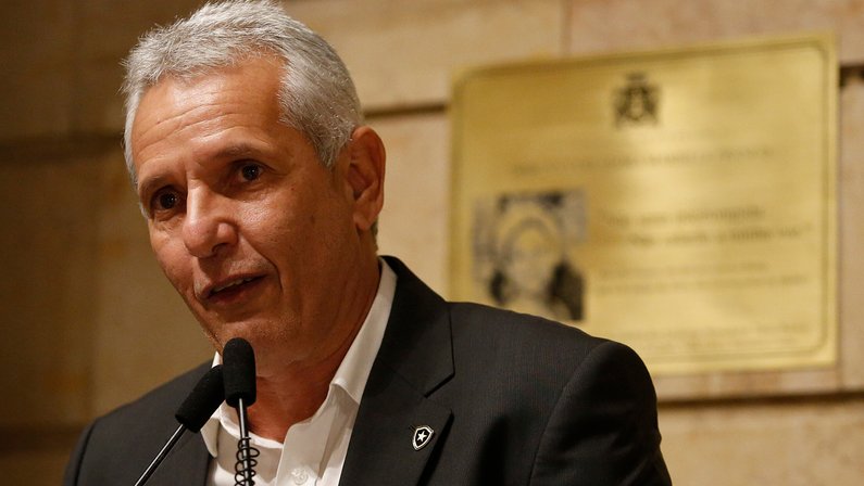 Vinicius Assumpção