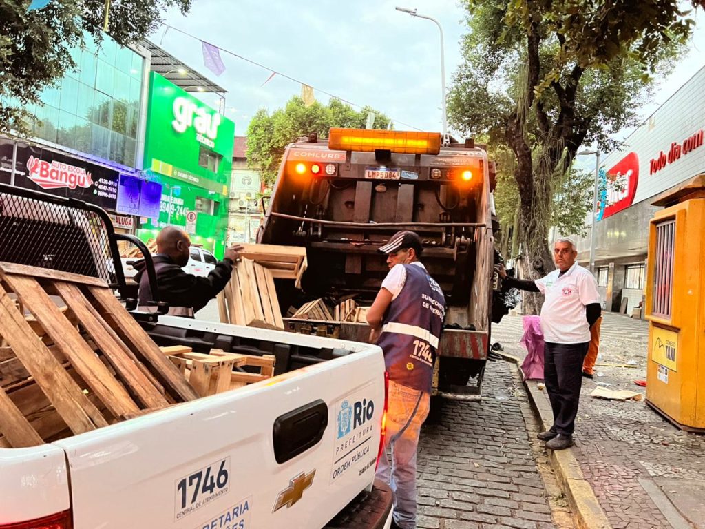 Prefeitura do Rio realiza mais uma operação de ordenamento e fiscalização no calçadão de Bangu 