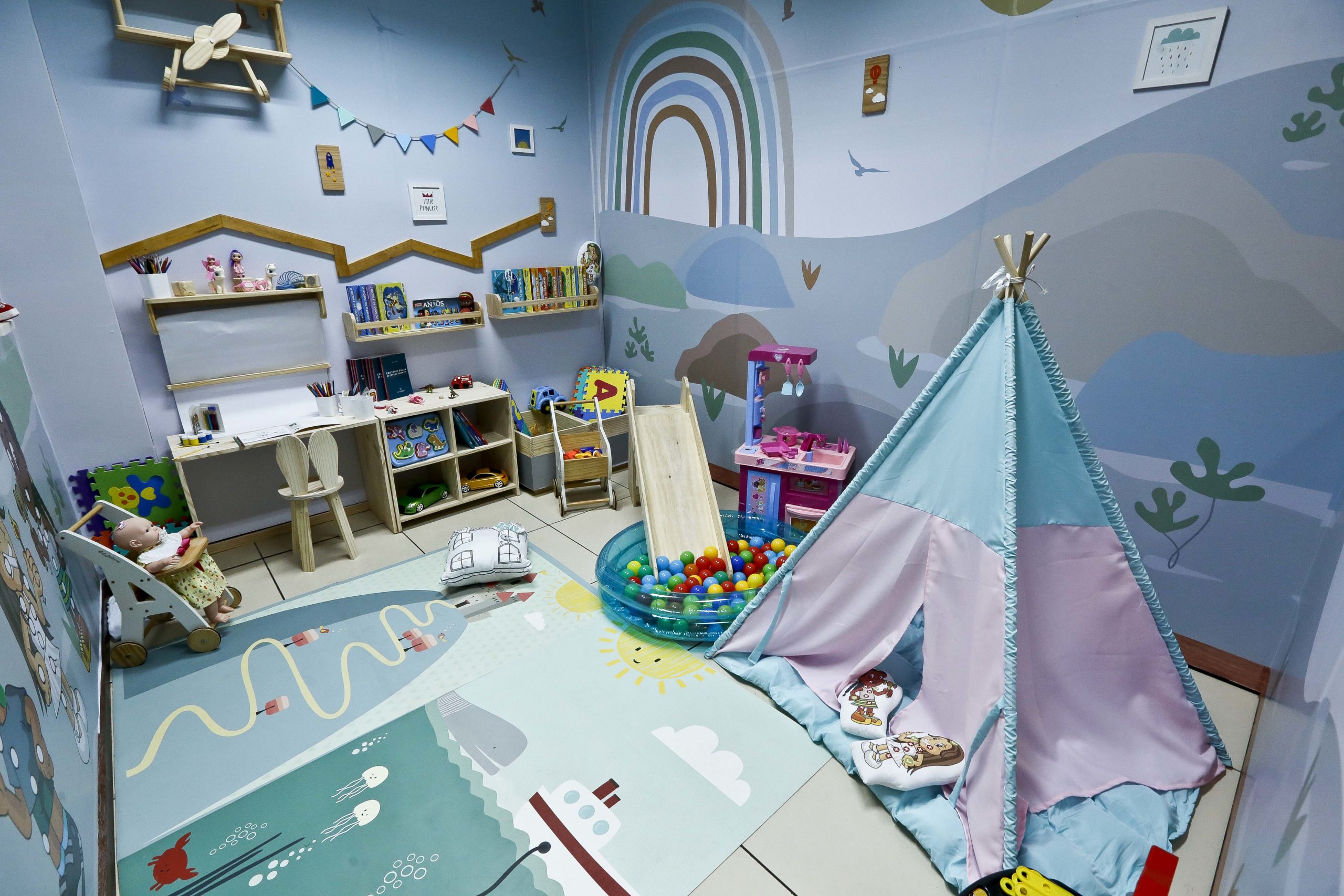 Inauguração da sala Espaço Ser Feliz, 1ª Dama Analine Castro.