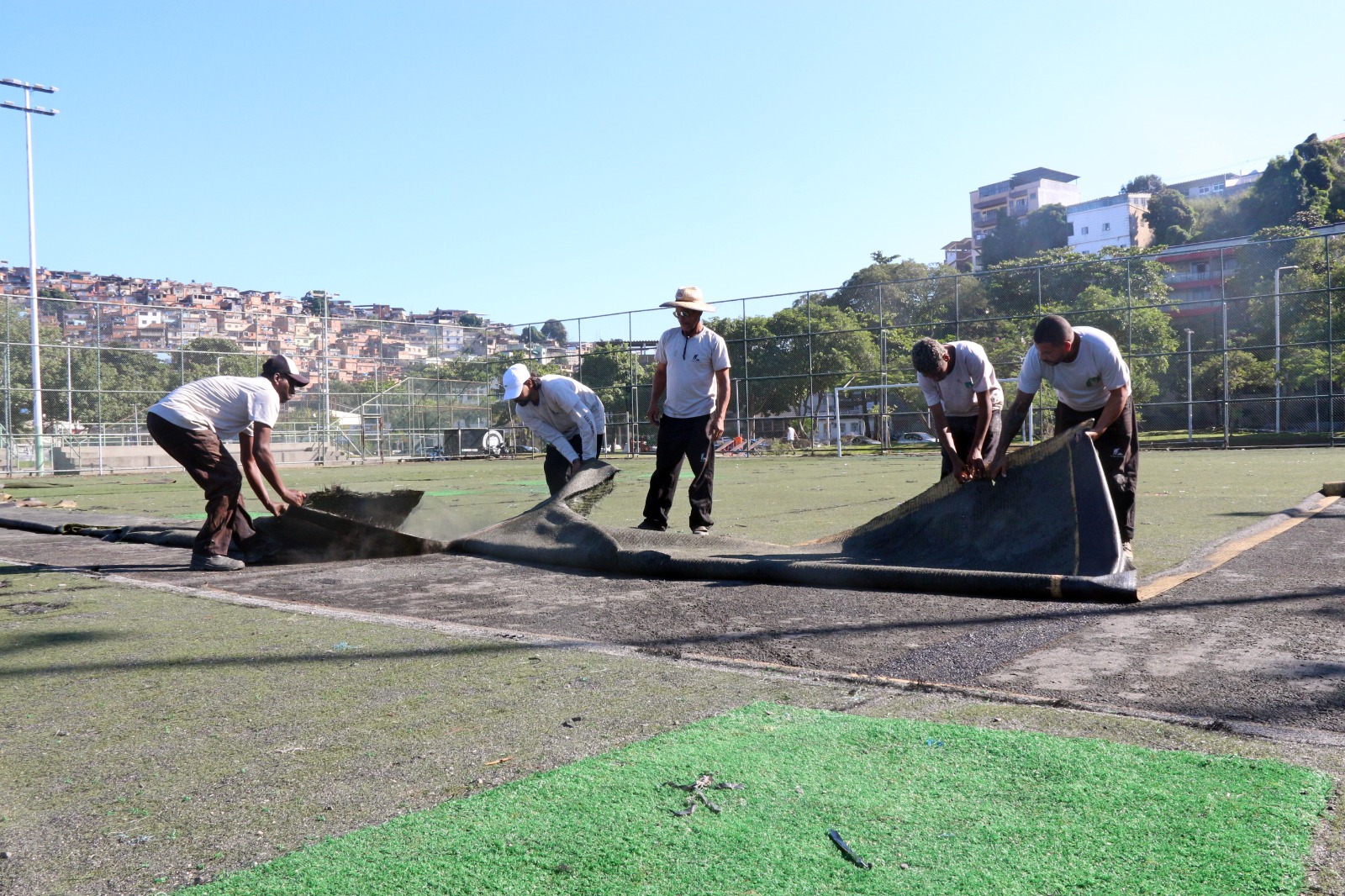 Prefeitura do Rio começa a reforma do Campo do Cocotá, na Ilha do Governador