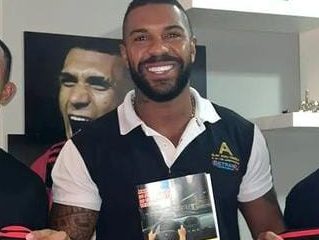 Polícia Civil prende instrutor de autoescola de jogadores do Flamengo por receptação de carros clonados