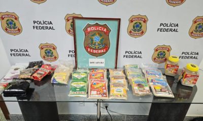PF prende peruano que tentava embarcar com cocaína em pacotes de farinha no Aeroporto Galeão (Foto: Divulgação)