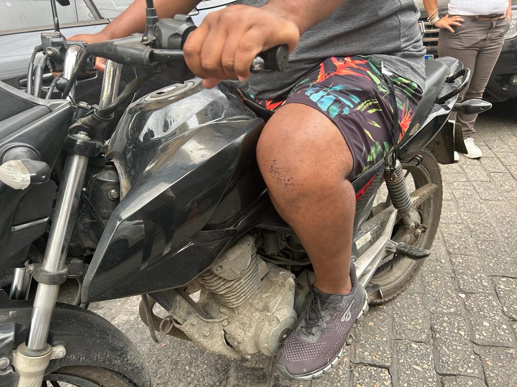 Cliente saca arma e tenta atirar oito vezes em entregador do iFood que se recusou a subir no apartamento