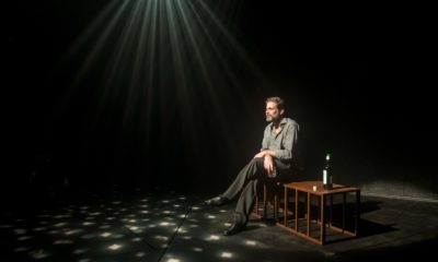 Manifesto contra a homofobia é tema da peça '3 Maneiras de Tocar no Assunto' (Foto: Divulgação)