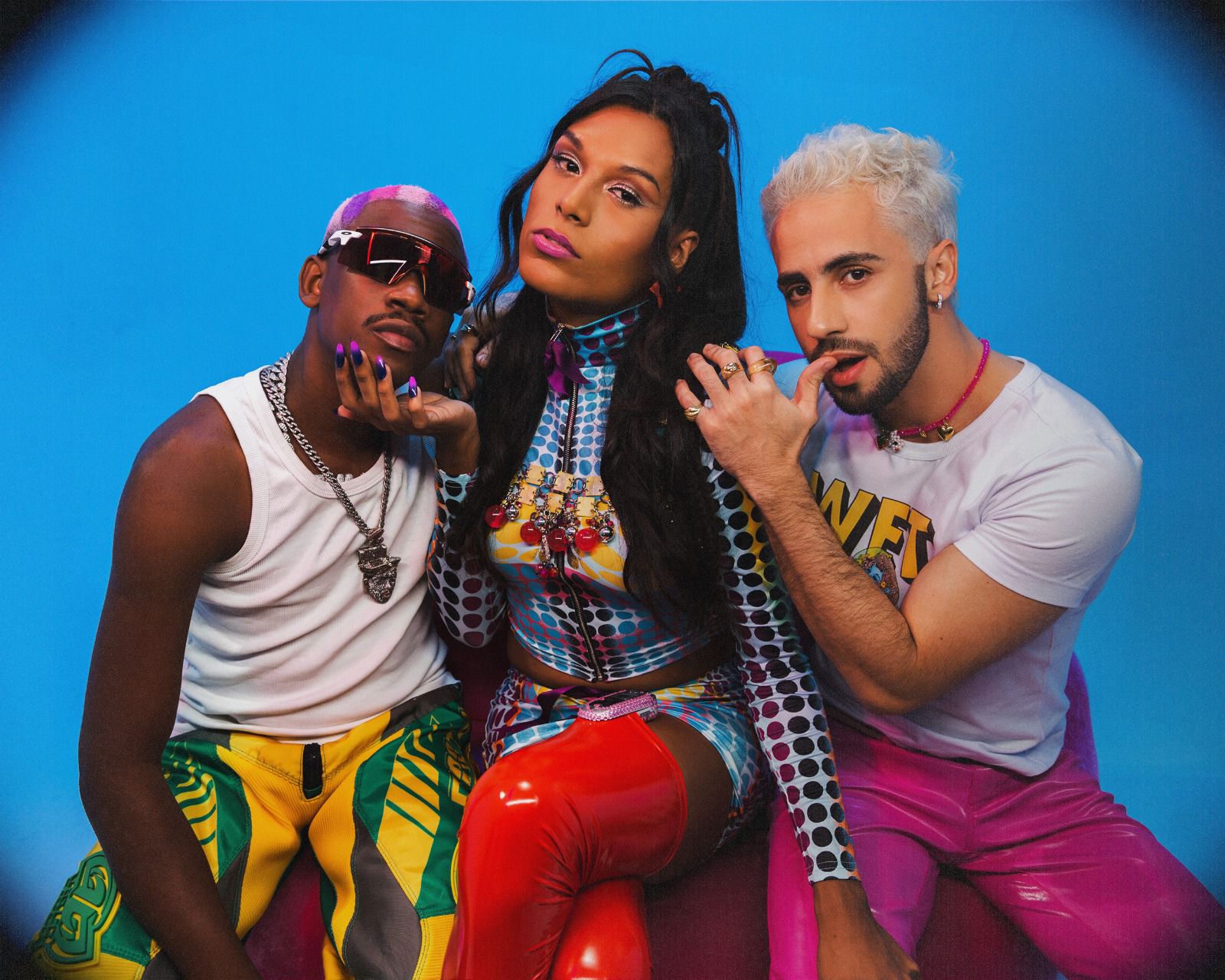 Romero Ferro lança o envolvente single "Difícil de Esquecer" em colaboração com DJ Zullu e Danny Bond