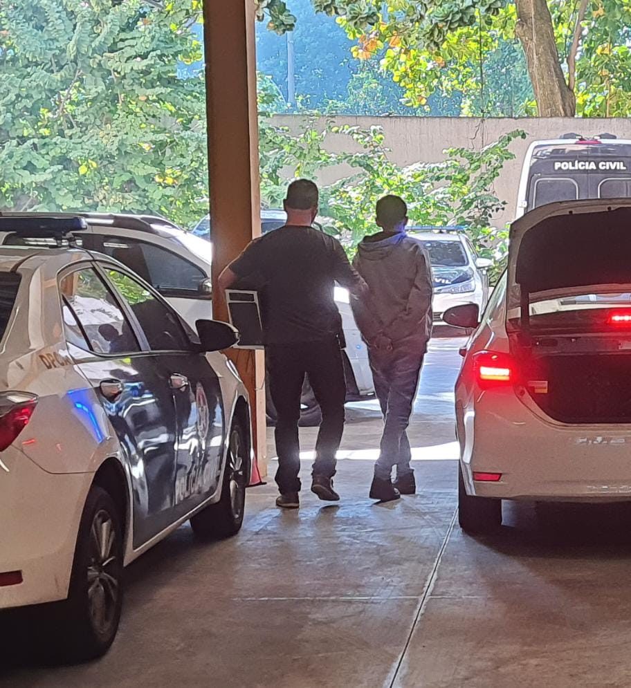 Adolescentes são alvos de operação para combater abuso sexual e racismo na internet