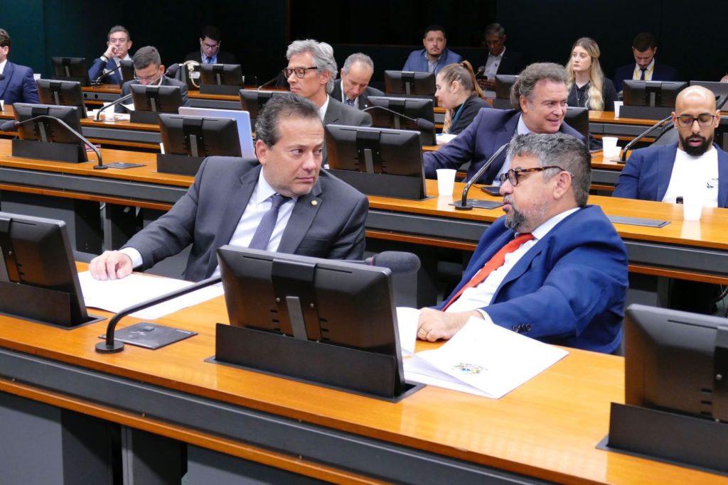 deputados Ricardo Abrão (União) e Washington Quaquá (PT)