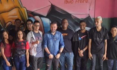 Instituto Mangueira do Futuro e Universidade Santa Úrsula realizam minicurso 'A Arte de Falar em Público' (Foto: Divulgação)