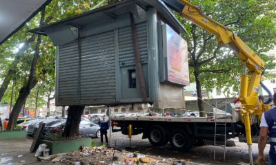 Prefeitura do Rio remove duas bancas irregulares na Tijuca