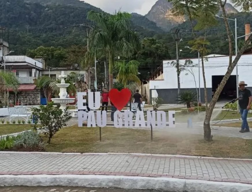 bairro de Pau Grande, em Magé