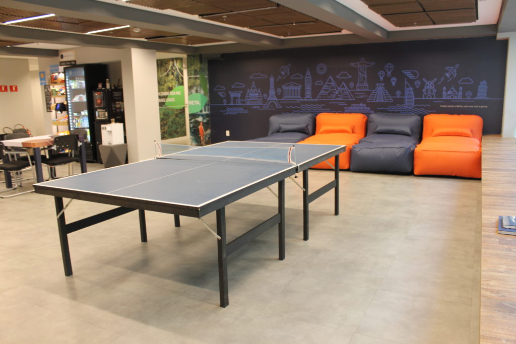 Empresas investem em espaços de descompressão para promover o bem-estar dos colaboradores