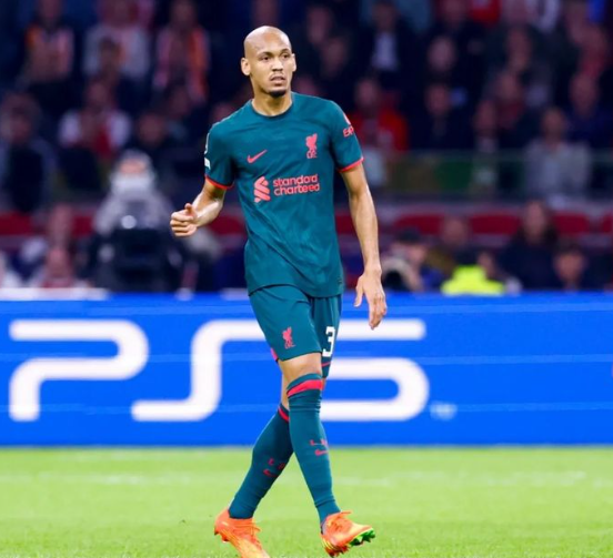 Fabinho se acerta com Al-Ittihad e pode ser o próximo a seguir para o  futebol saudita - Super Rádio Tupi