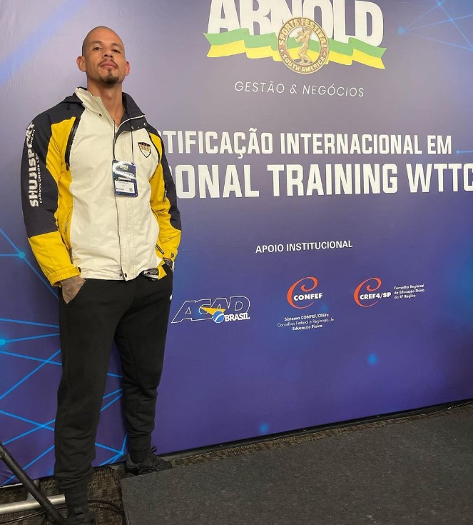 Personal trainer morre atropelado no Rio