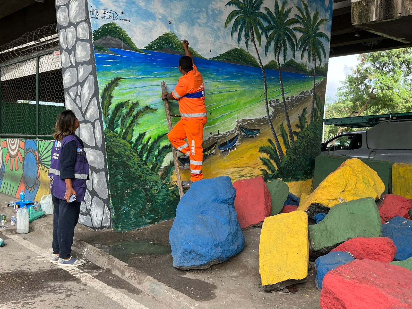 Subprefeitura de Jacarepaguá continua revitalização da área sob viaduto da Linha Amarela, na Cidade de Deus (Foto: Divulgação)