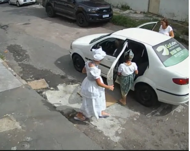 Motorista de aplicativo que se recusou a levar família com roupas de candomblé é indiciado por intolerância religiosa (Foto: Divulgação)