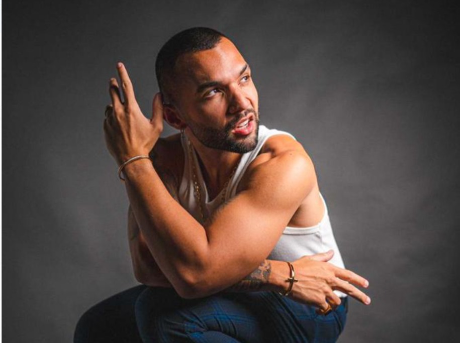 Jonathan Costa revela que cogitou investir na carreira de Direito: 'Sempre encheu meus olhos' (Foto: Divulgação)