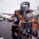 Deborah Secco promove seu avatar no metaverso Upland durante Stock Car em Interlagos (Foto: Upland / Stock Car / Carlos Alessandro)
