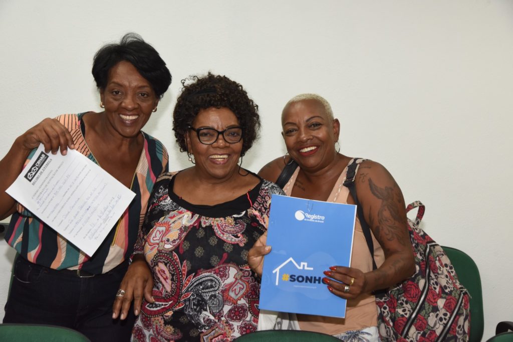 CEHAB-RJ entrega títulos de propriedade