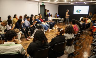 Coletivos de jovens do Rio participam do 'Chama na Solução'