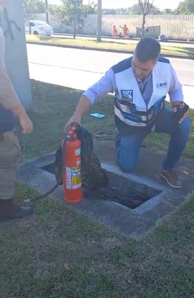 BRT Seguro prende homem por furto de extintores de incêndio